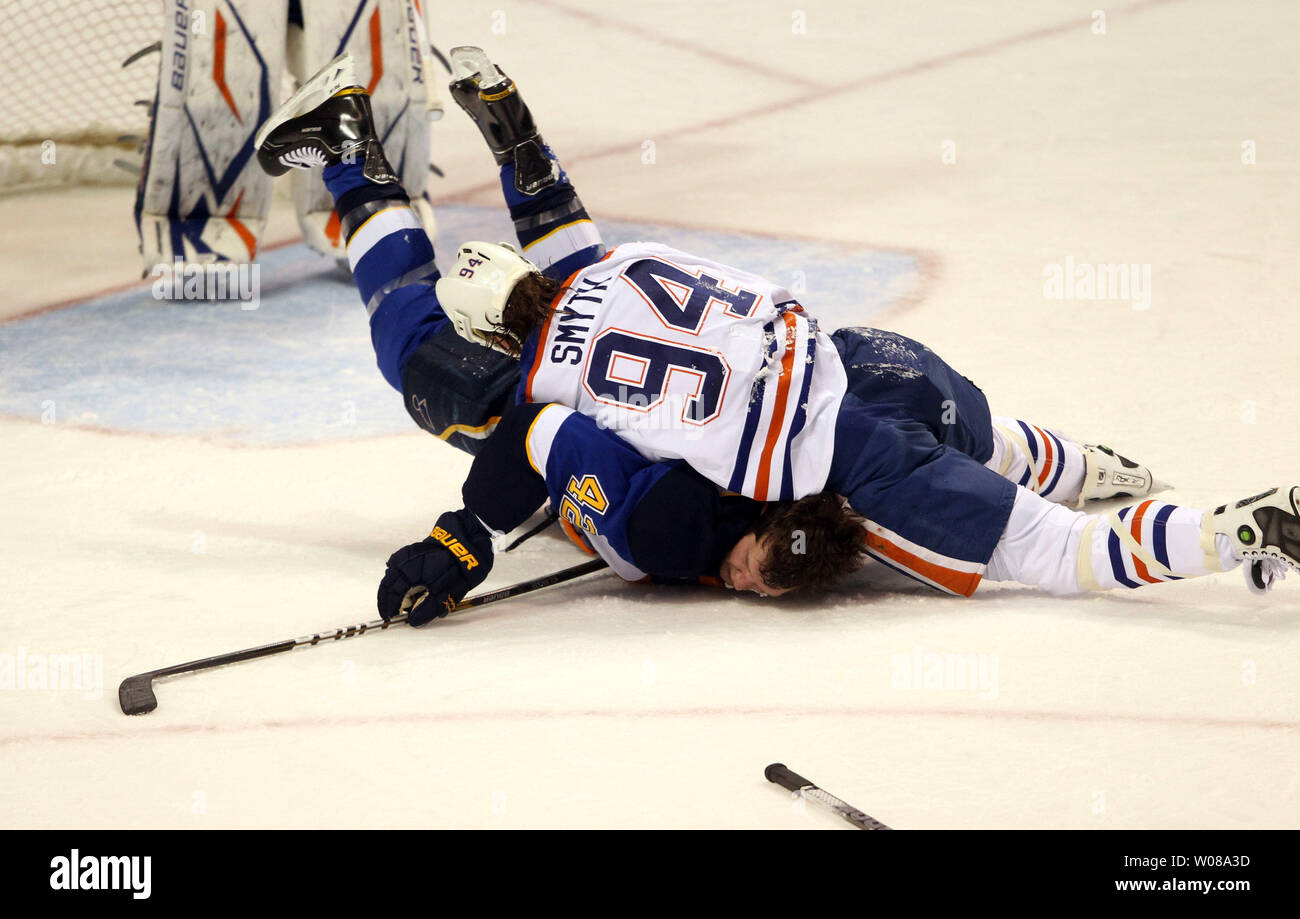 1,104 Ryan Smyth Photos Stock Photos, High-Res Pictures, and Images - Getty  Images