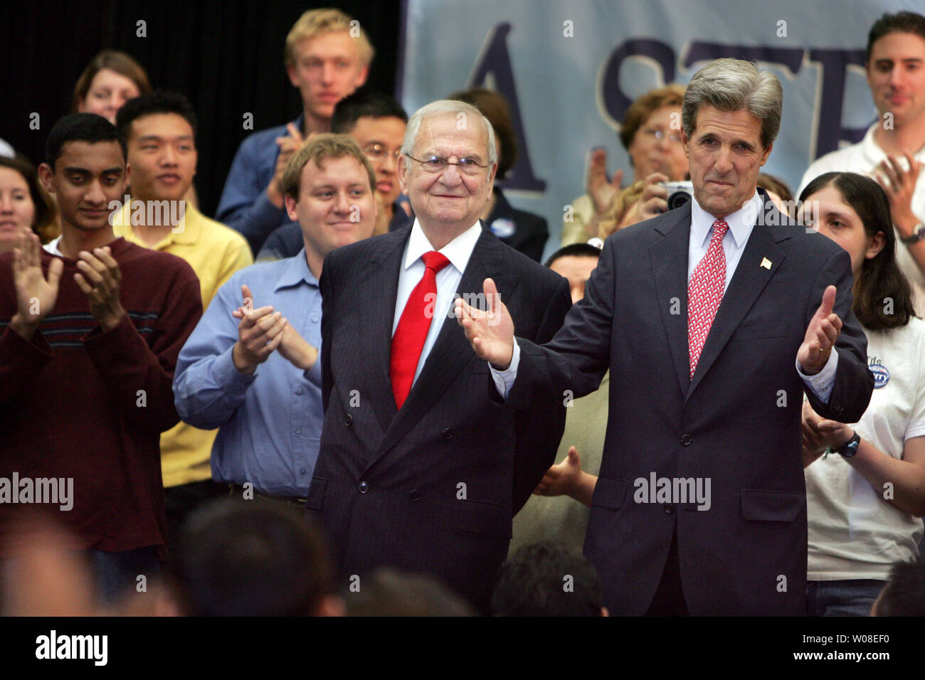 Former Chrysler Motors Chairman Lee Iacocca (L) appears at a campaign rally with Democratic presidential candidate, U.S. Senator John Kerry at San Jose State University in San Jose, CA on June 24, 2004.   (UPI Photo/Terry Schmitt) Stock Photo