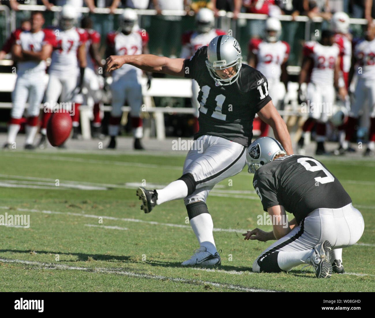 Raiders' Janikowski, 38, still kicking in 17th season