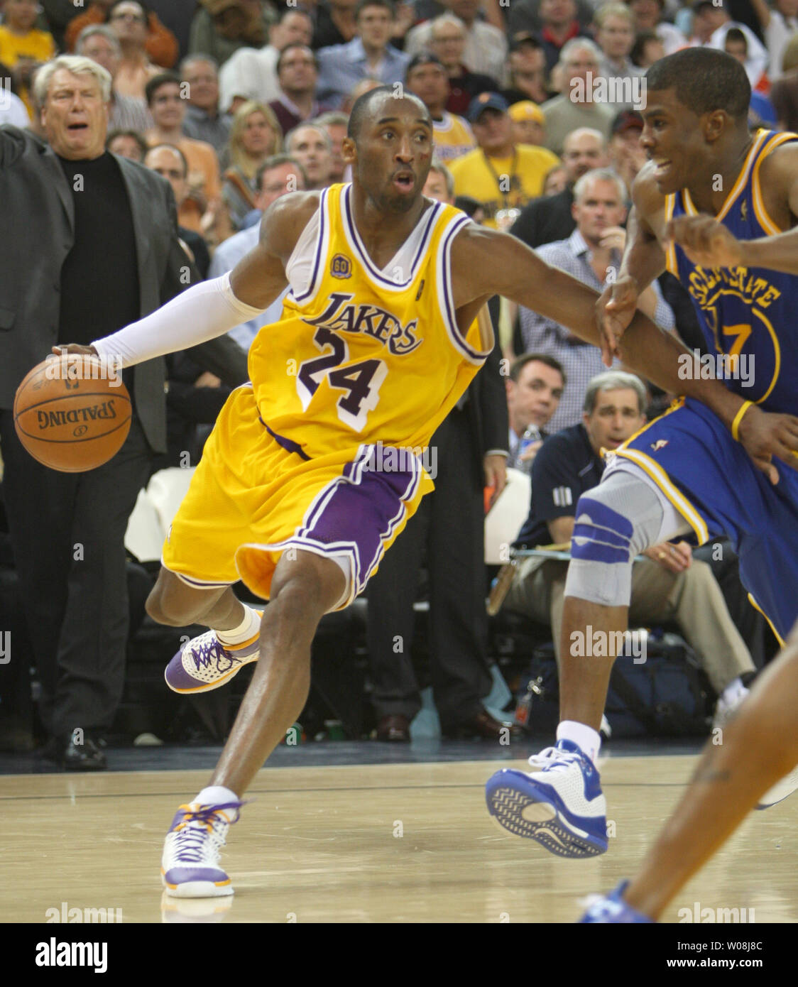 Kobe Bryant 2007-2008 Los Angeles Lakers Team 8x10 Photo