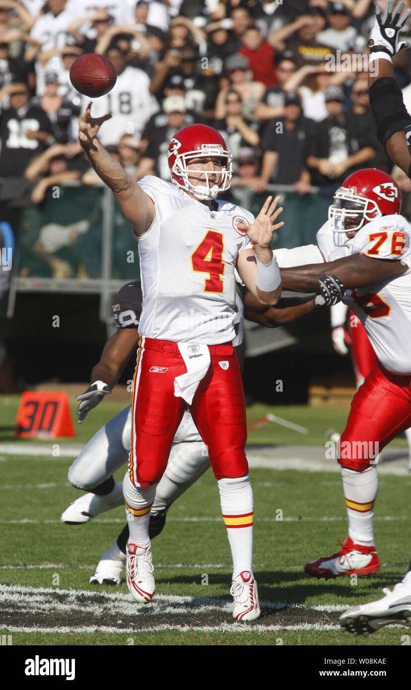 Kansas City Chiefs QB Tyler Thigpen passes up field during third quarter play against the Oakland Raiders at the Oakland Coliseum in Oakland, California on November 30, 2008. The Chiefs defeated the Raiders 20-13.   (UPI Photo/Terry Schmitt) Stock Photo