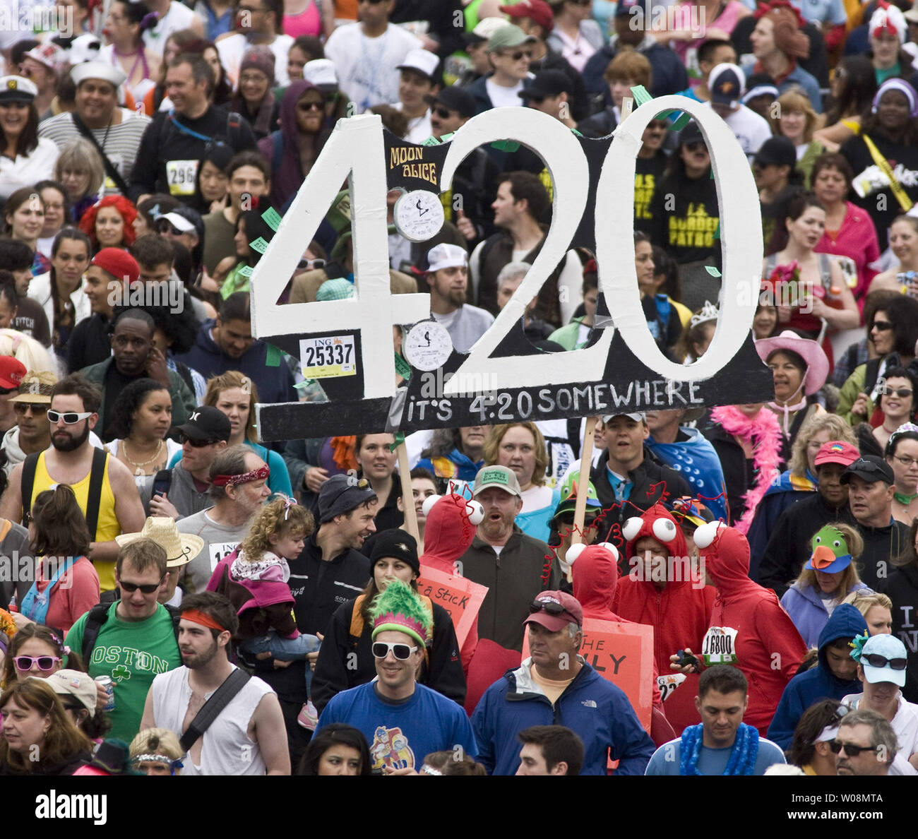 420 Marijuana Sign High Resolution Stock Photography and Images - Alamy