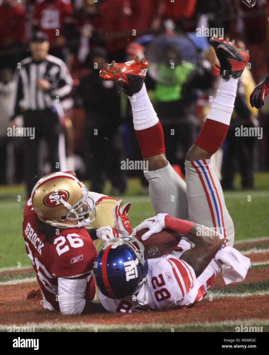 New York Giants #82 Wide Receiver Mario Manningham on a touchdown. The New  York Giants defeated the Oakland Raiders 44-7 at Giants Stadium in  Rutherford, New Jersey. (Credit Image: © Anthony Gruppuso/Southcreek