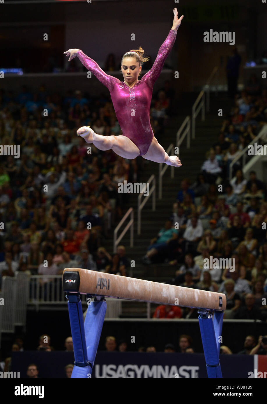 Mckayla Maroney Floor Pose