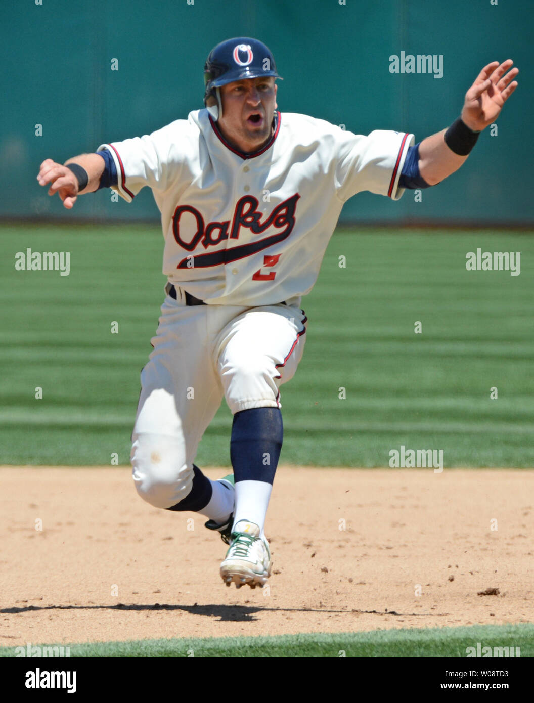 oakland a's throwback jersey
