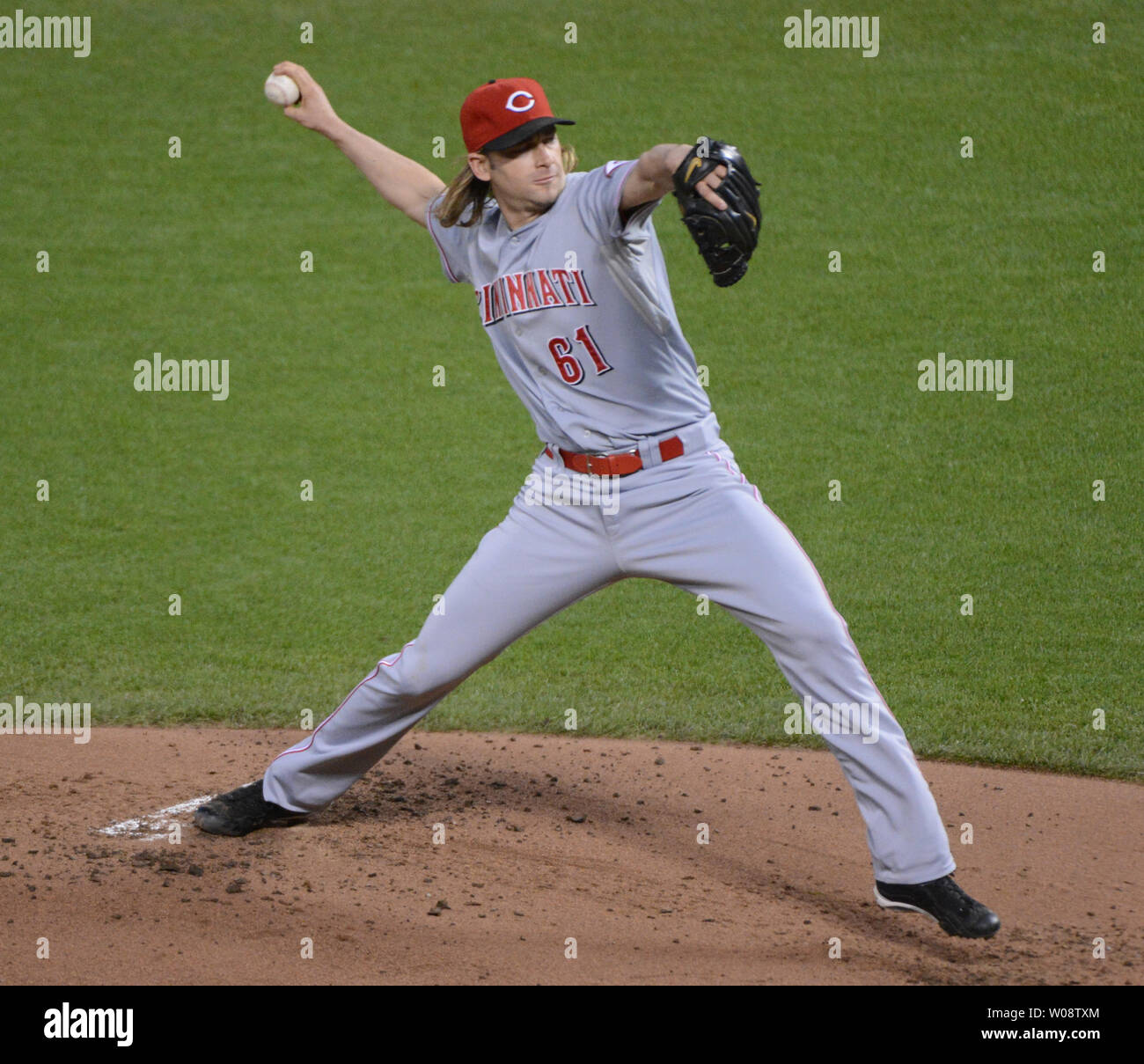 Boston Red Sox Pitcher Bronson Arroyo entering the playing field Stock  Photo - Alamy
