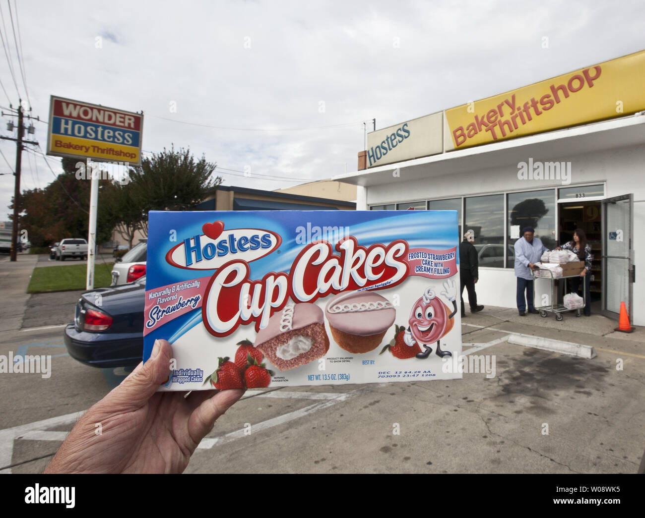 Hostess cakes hires stock photography and images Alamy