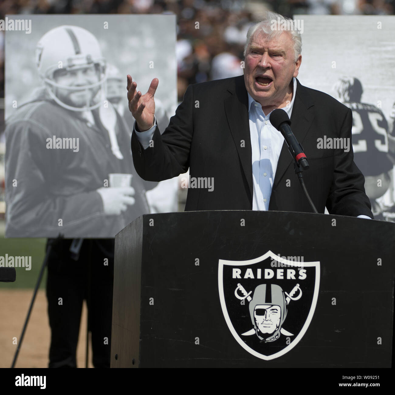Former Oakland Raiders coach and sportscaster John Madden speaks at a halftime tribute to the late Ken Stabler, QB of the Super Bowl XI winning Raiders with Madden as coach, at O.co Coliseum in Oakland, California on September 13, 2015.   Photo by Terry Schmitt/UPI Stock Photo