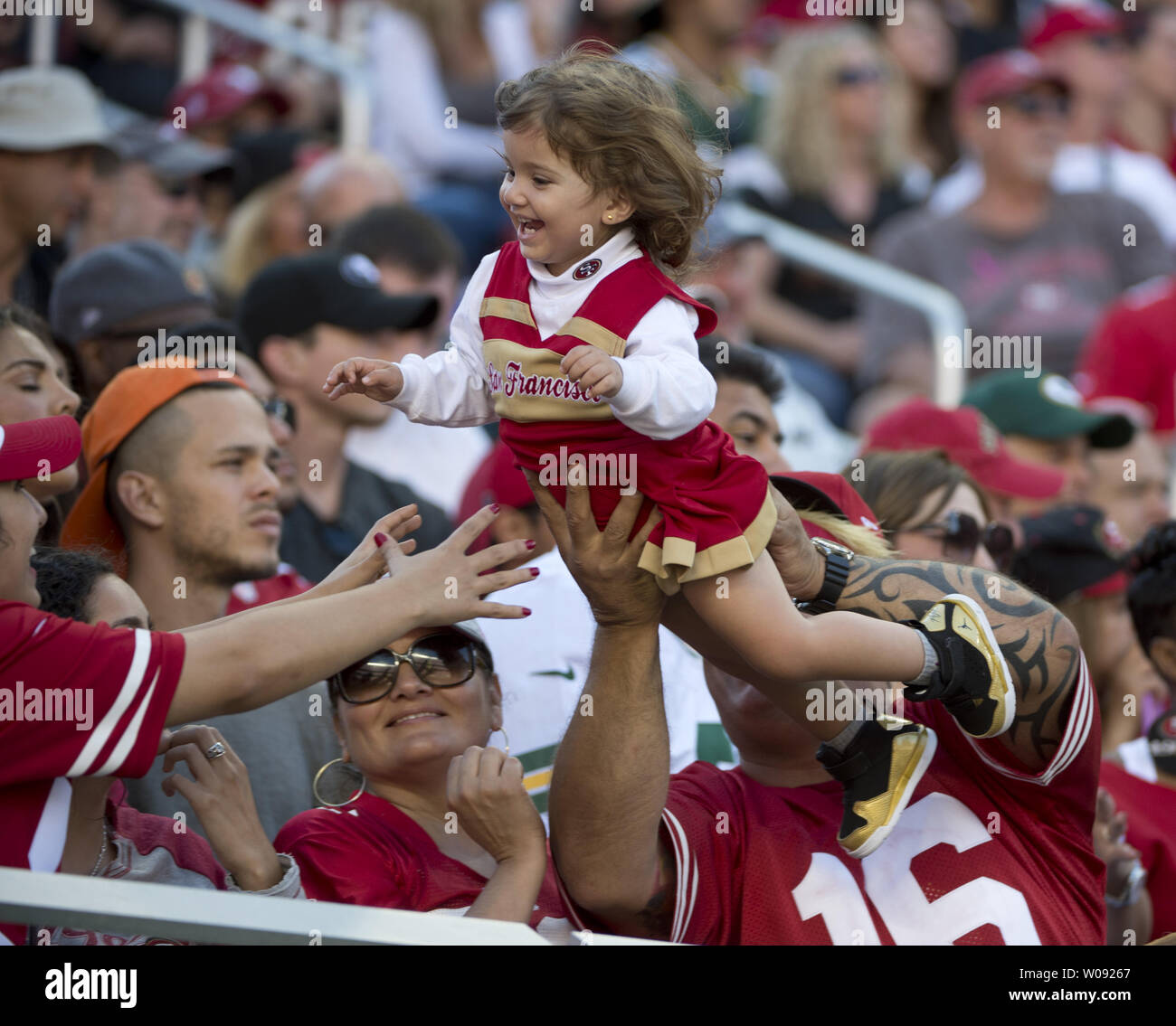Young san francisco 49ers fan hi-res stock photography and images - Alamy