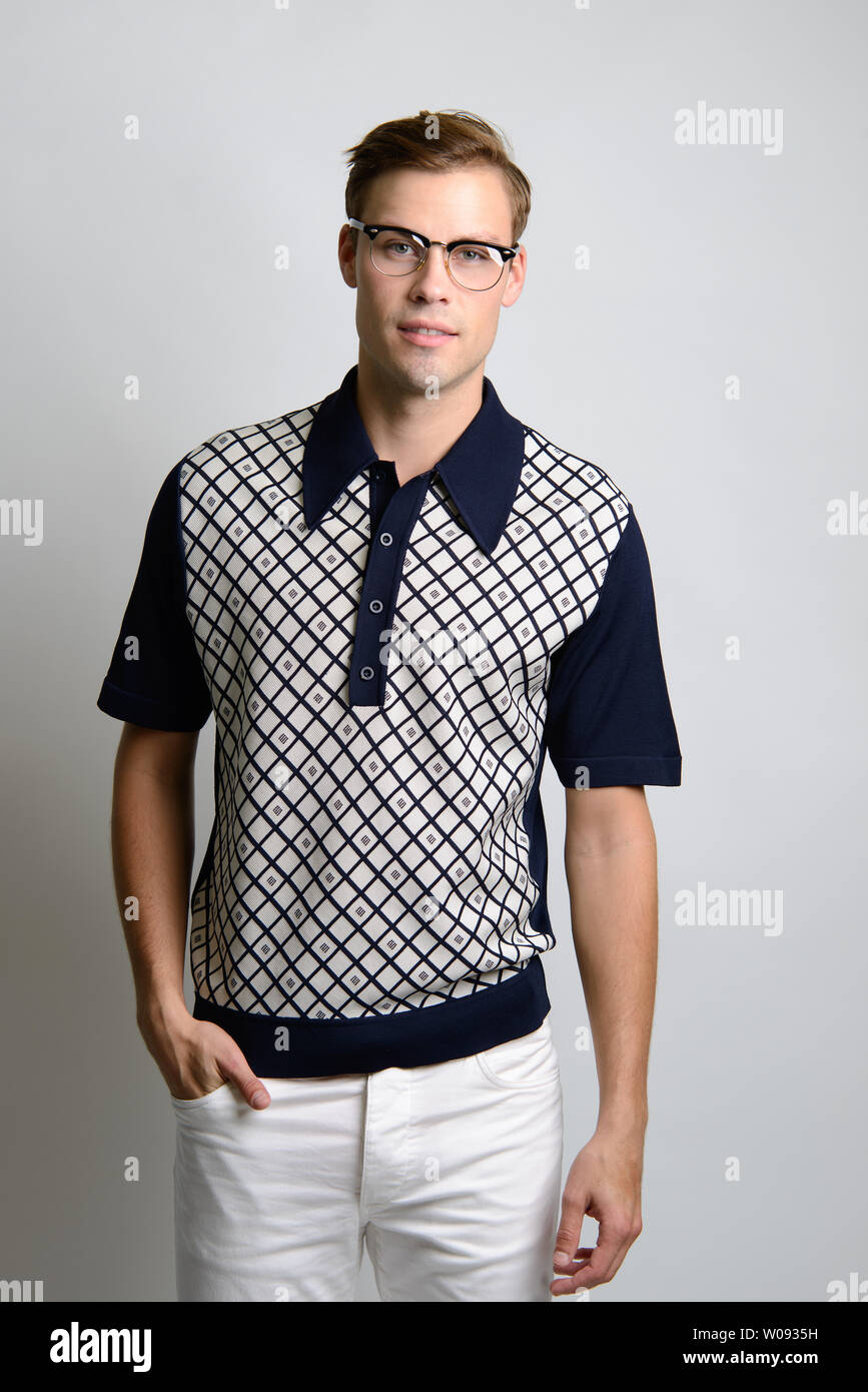 Mens 60s fashion hi-res stock photography and images - Alamy