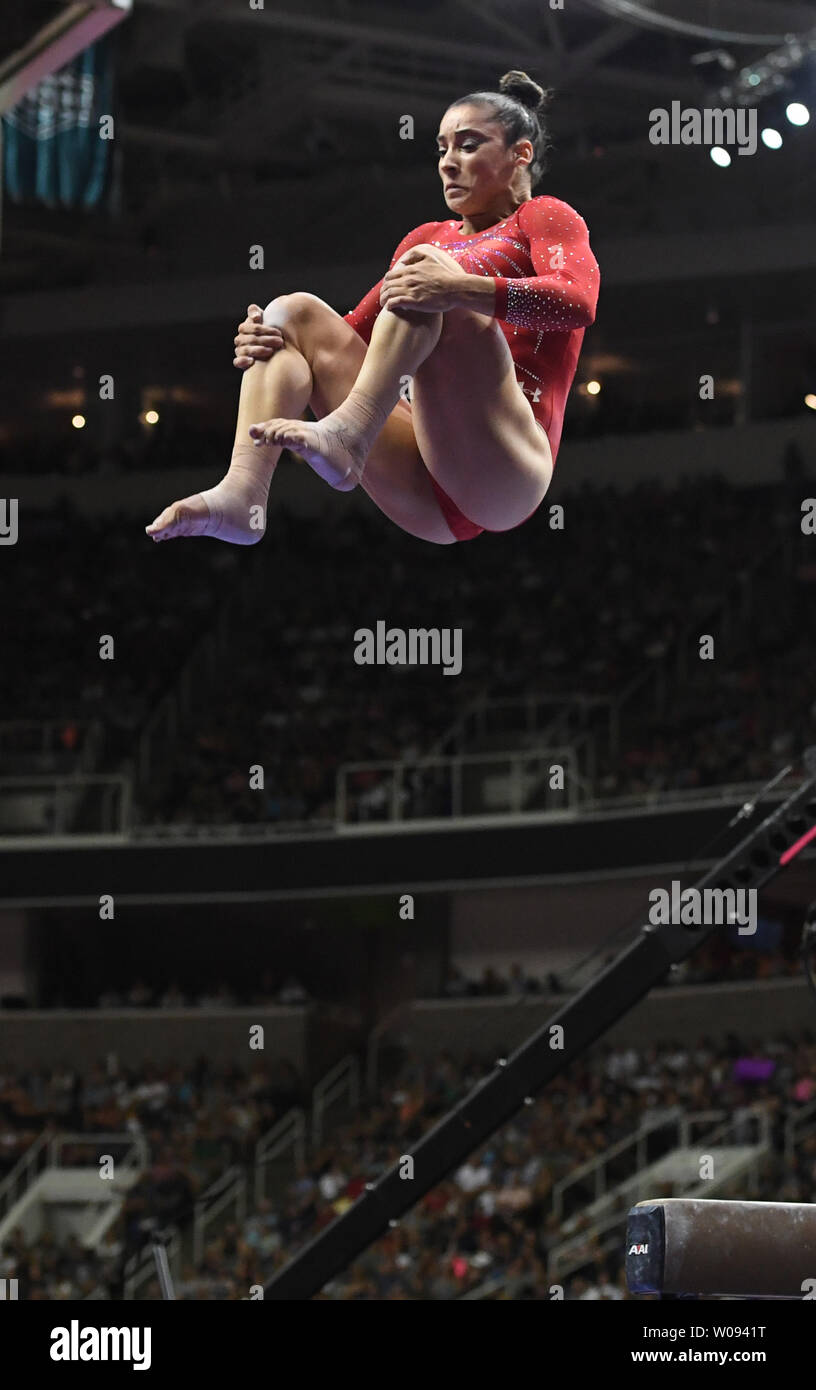Aly Raisman performs on the balance beam at the Women's Olympic ...