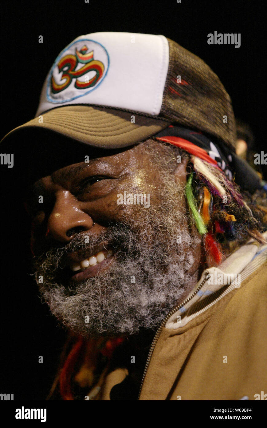 Singer George Clinton, shown here during a performance with Parliament/Funkadelic on the first day of the Beale Street Music Festival on Friday, April 30, 2004 at Tom Lee Park in Memphis, Tenn. (UPI Photo/Billy Suratt) Stock Photo