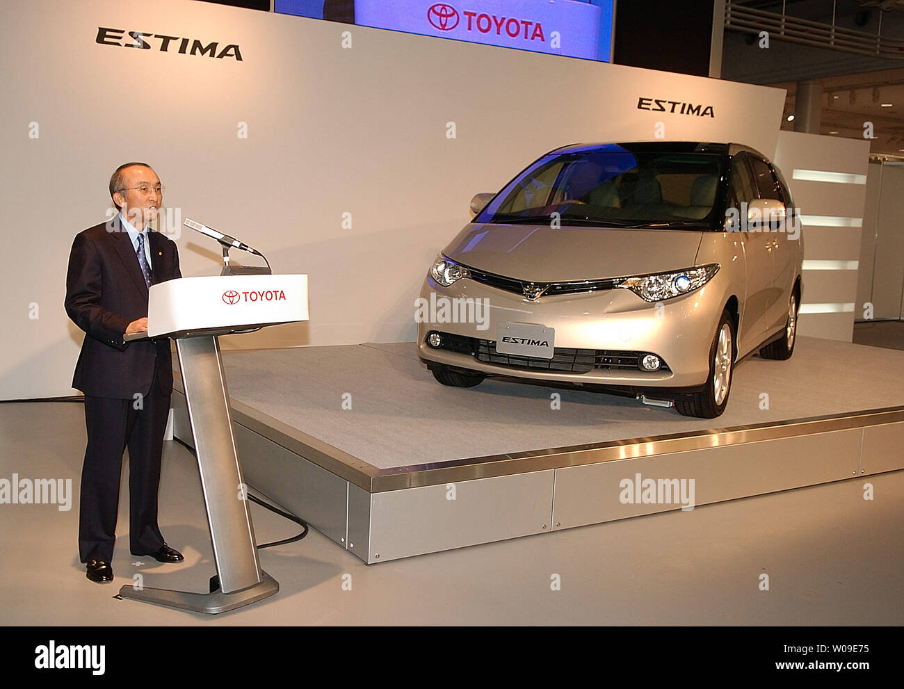Katsuaki Watanabe, president of Toyota Motor Corporation, presented the newly-designed ESTIMA minivan to the press in Tokyo, Japan, on Jan. 16, 2006. The seven-seated vehicle features the second-row seats with a long sliding range of 2.6 feet and built-in leg rests. The third-row seats can be folded into the floor. (UPI Photo/Keizo Mori) Stock Photo