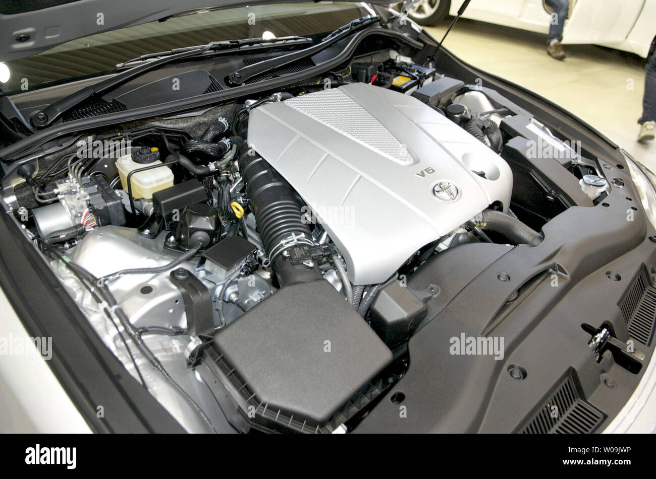 3 5 liter v6 engine hires stock photography and images Alamy