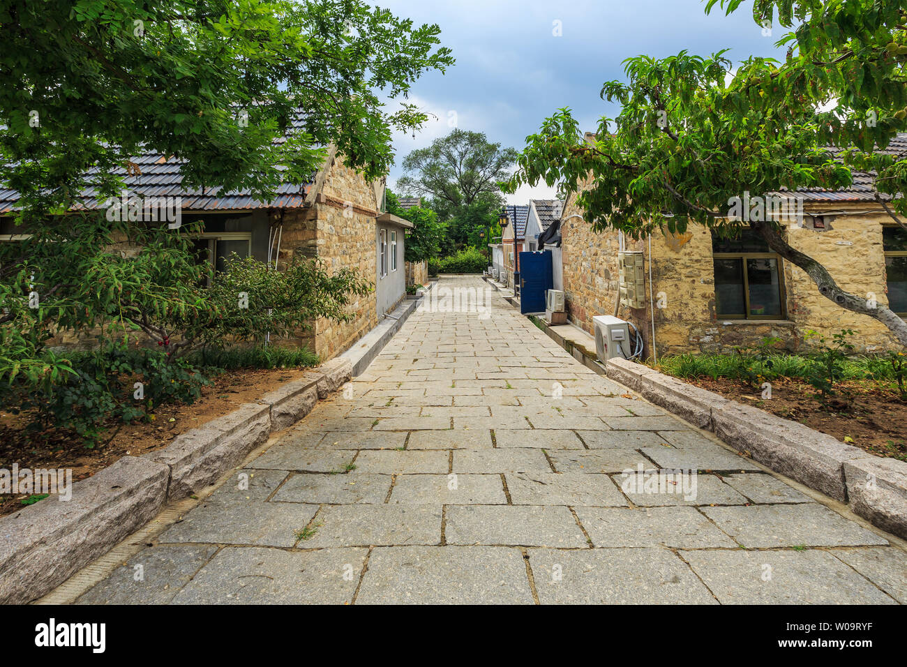 Liu gongdao hires stock photography and images Alamy