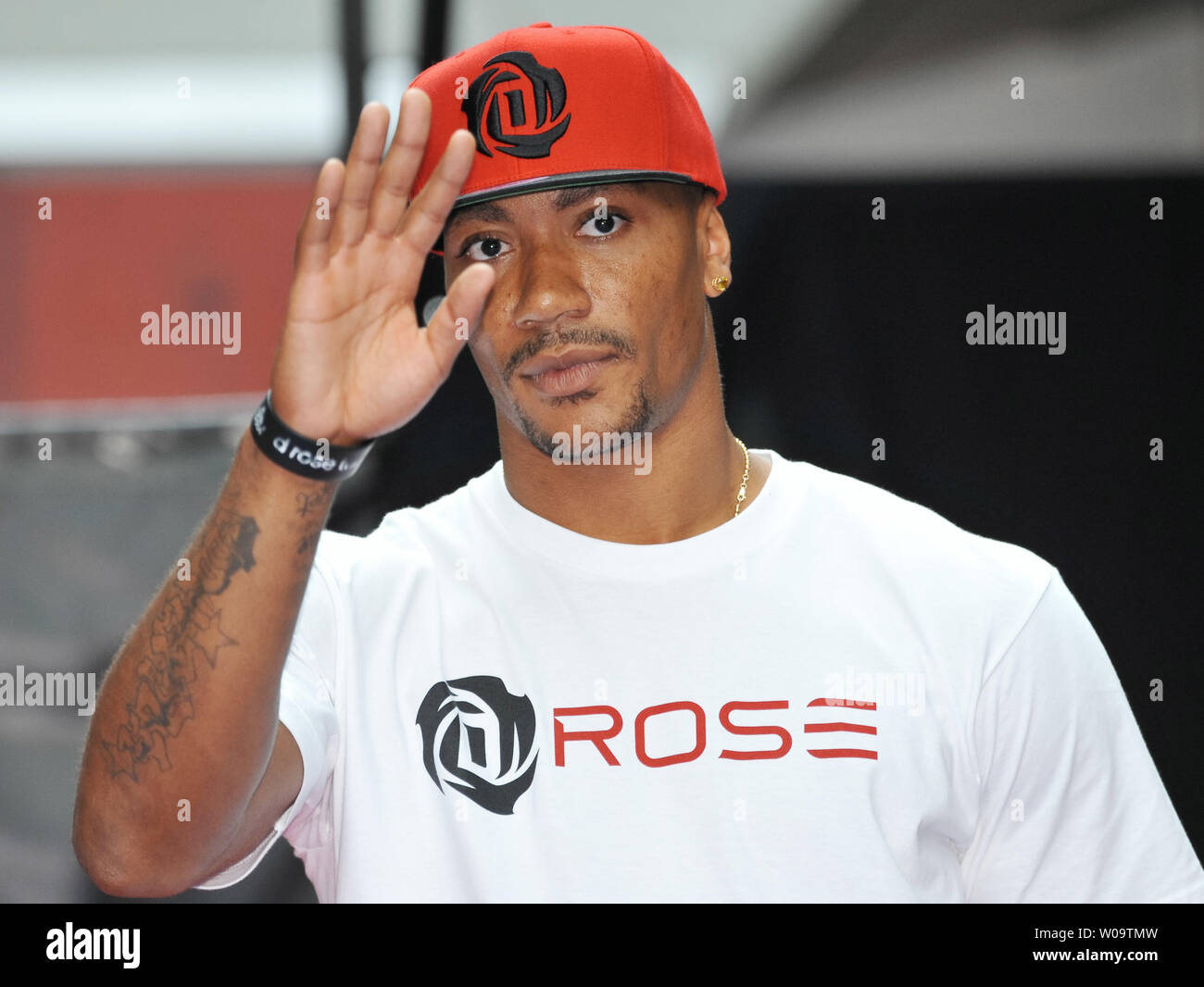 d rose cap