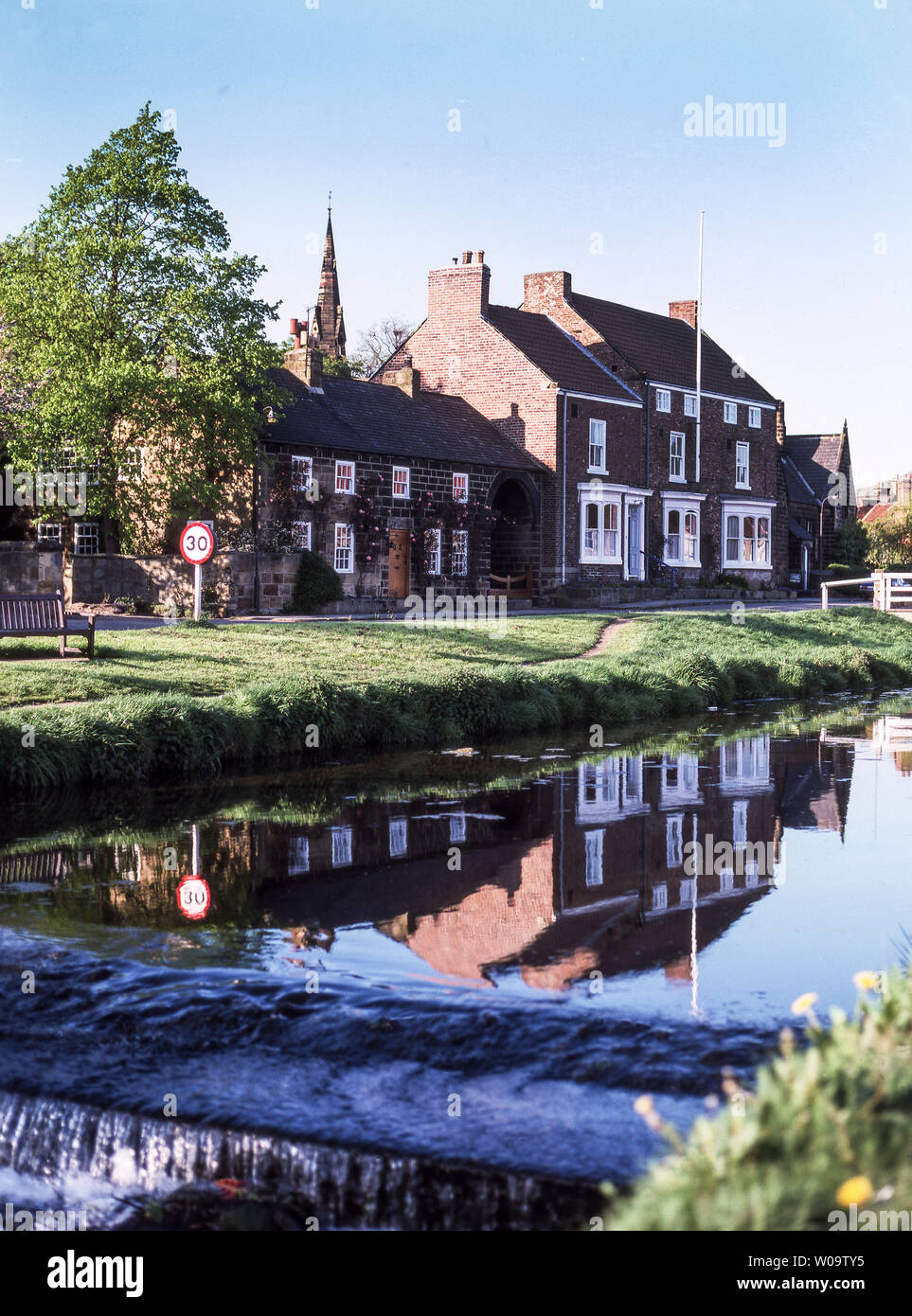 Leven east yorkshire hires stock photography and images Alamy