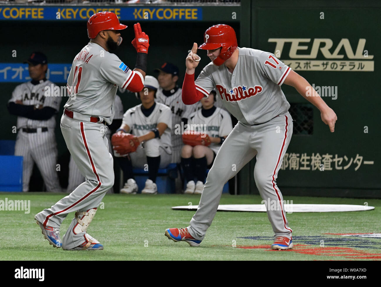 carlos santana philadelphia phillies
