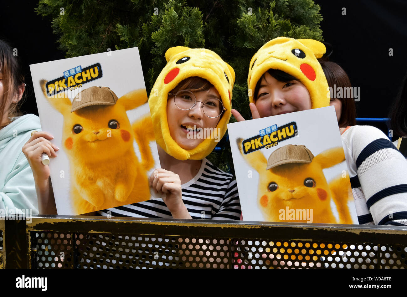 detective pikachu midnight premiere