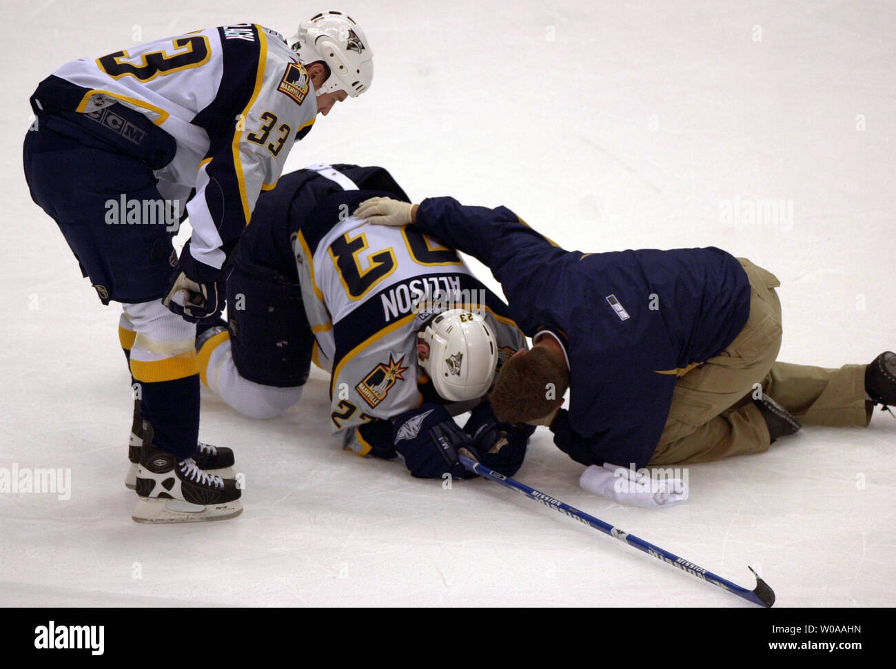 Ice hockey check hi-res stock photography and images - Alamy