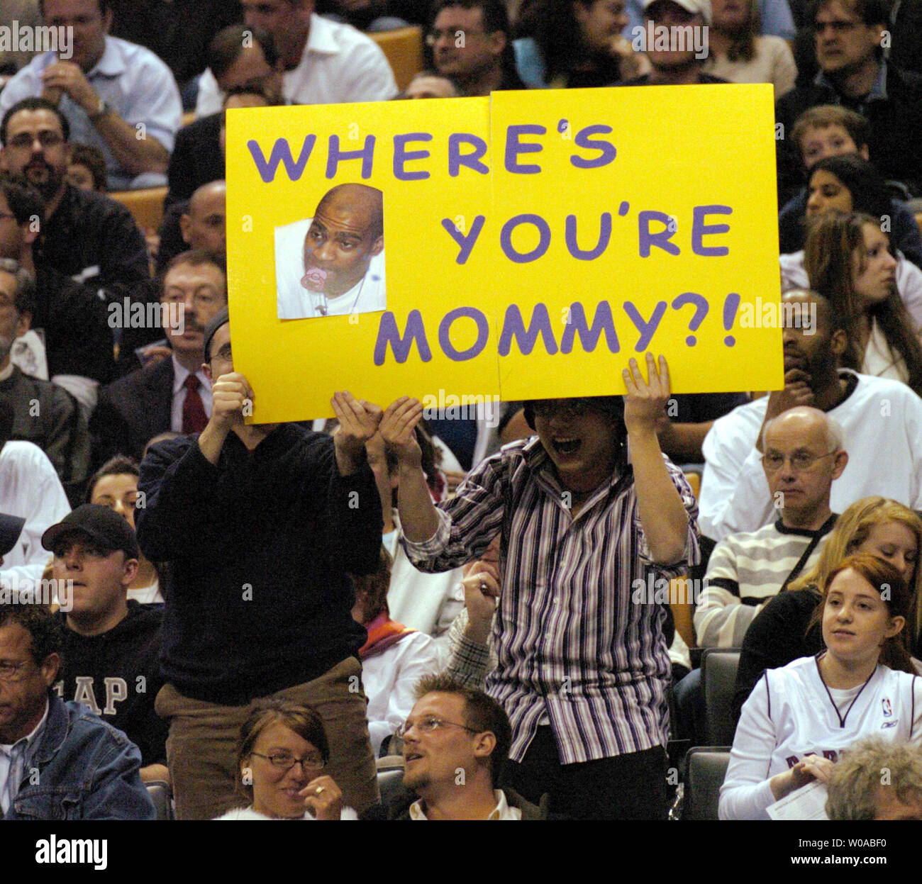 Fans heckled their former hero New Jersey Nets' Vince Carter throughout the game as the Toronto Raptors hosted the Nets at the Air Canada Center April 15, 2005 in Toronto, Canada. Carter who had a reputation as a mama's boy among fans here scored 39 points as he led the Nets to a 101-90 win over his former team in his first appearance back in Toronto after being traded. (UPI Photo/Christine Chew) Stock Photo