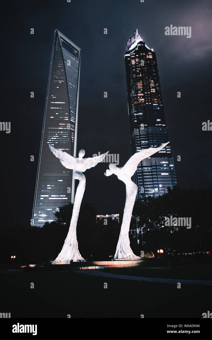 Lujiazui park in center shanghai hi-res stock photography and images ...