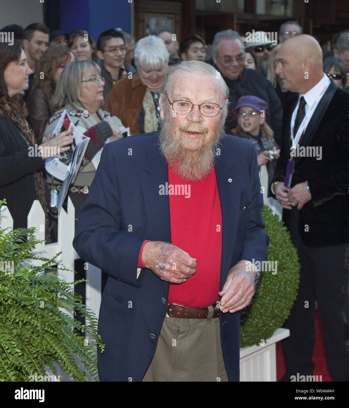 Farley mowat author hires stock photography and images Alamy