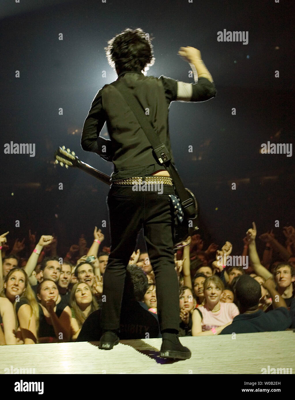 Lead singer Billie Joe Armstrong of the band Green Day performs at a sold out GM Place in Vancouver, British Columbia, September 27, 2005.  (UPI Photo/Heinz Ruckemann) Stock Photo