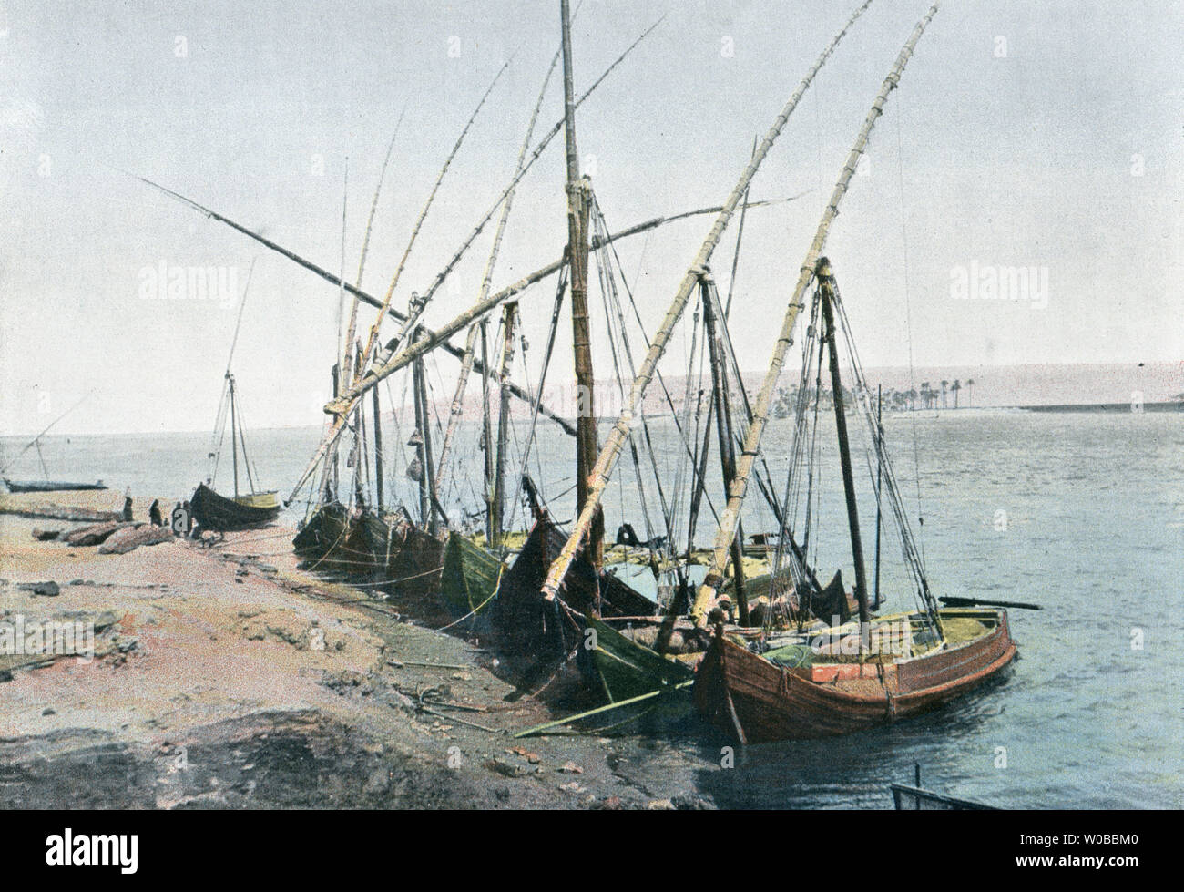 Ancient egyptian boats hi-res stock photography and images - Alamy
