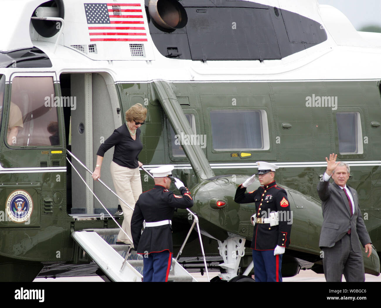 U.S. President George W. Bush and First Lady Laura Bush arrive at TSTC airport, aboard Marine One, in Waco, Texas on June 17, 2007. The Bush family spent the Fathers Day weekend at his ranch in Crawford, Texas and will travel back to Washington. (UPI Photo/Ron Russek II) Stock Photo