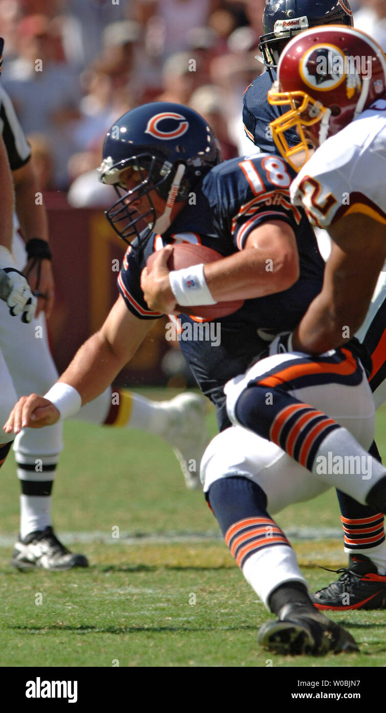 Chicago Bears QB Kyle Orton #18 during a game against the Atlanta Falcons  in an NFL football game in Atlanta on Sunday, Oct. 12, 2008. (AP Photo/John  Bazemore Stock Photo - Alamy