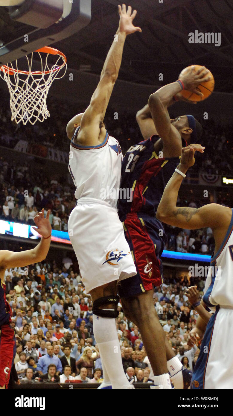 lebron james first playoff game