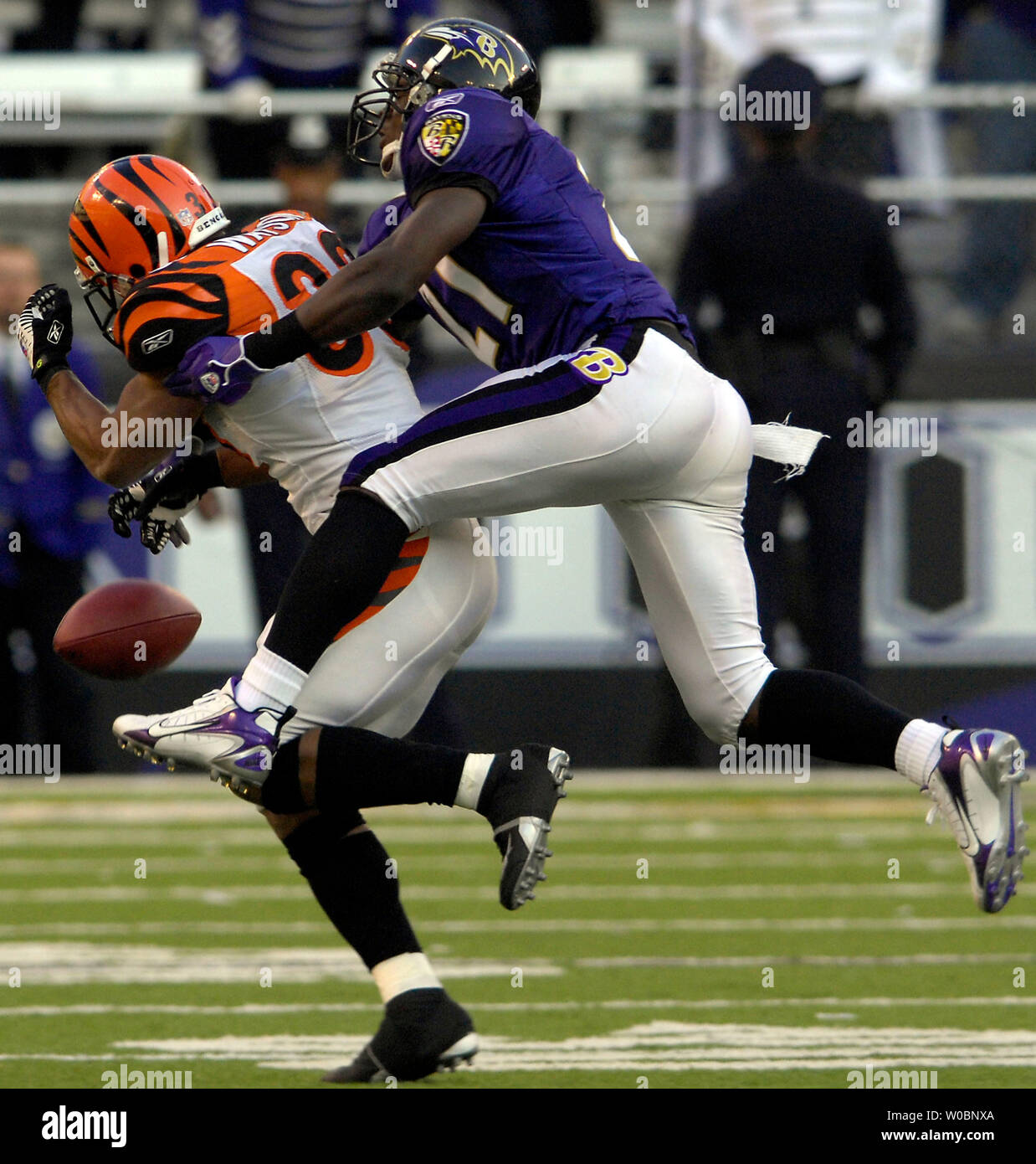 Chris McAlister Baltimore Ravens Cornerback Autograph Signed Football Photo  5x7