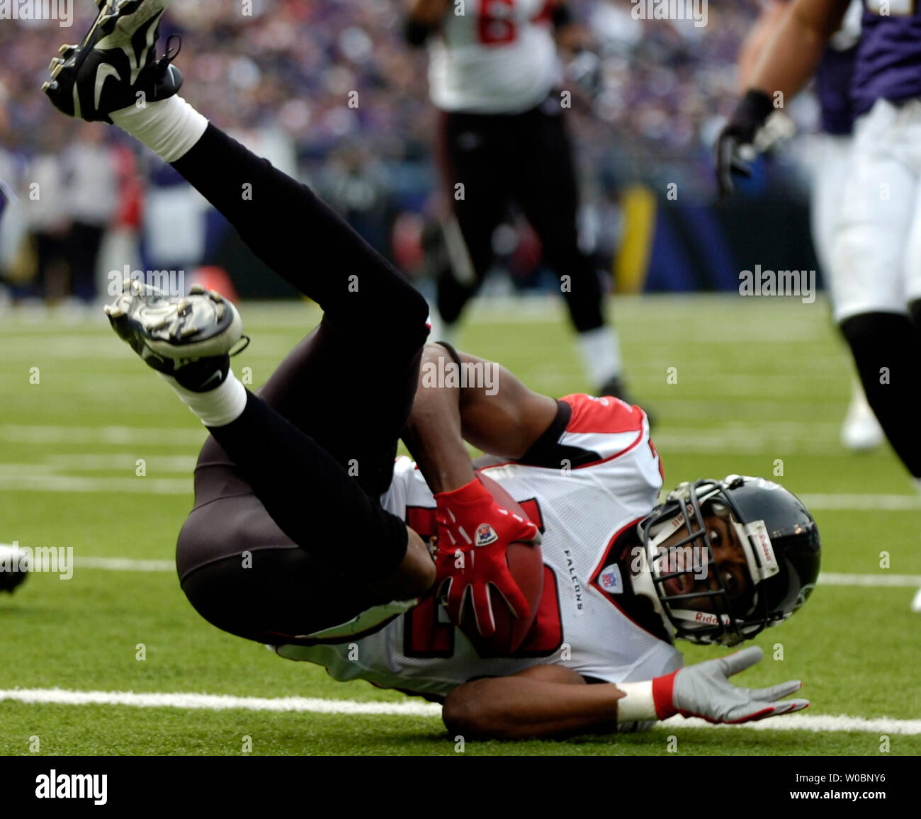 289 Atlanta Falcons Michael Jenkins Photos & High Res Pictures