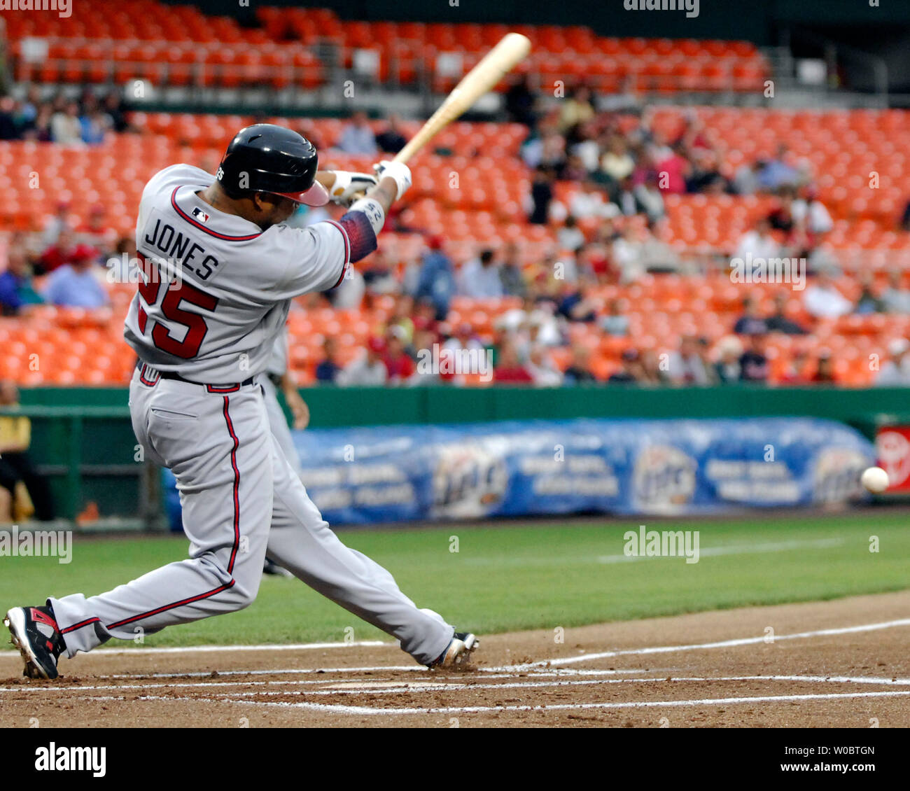 Encore Select 320-61 MLB Atlanta Braves Chipper Jones 3-Photo Frame,  15-Inch by 35-Inch
