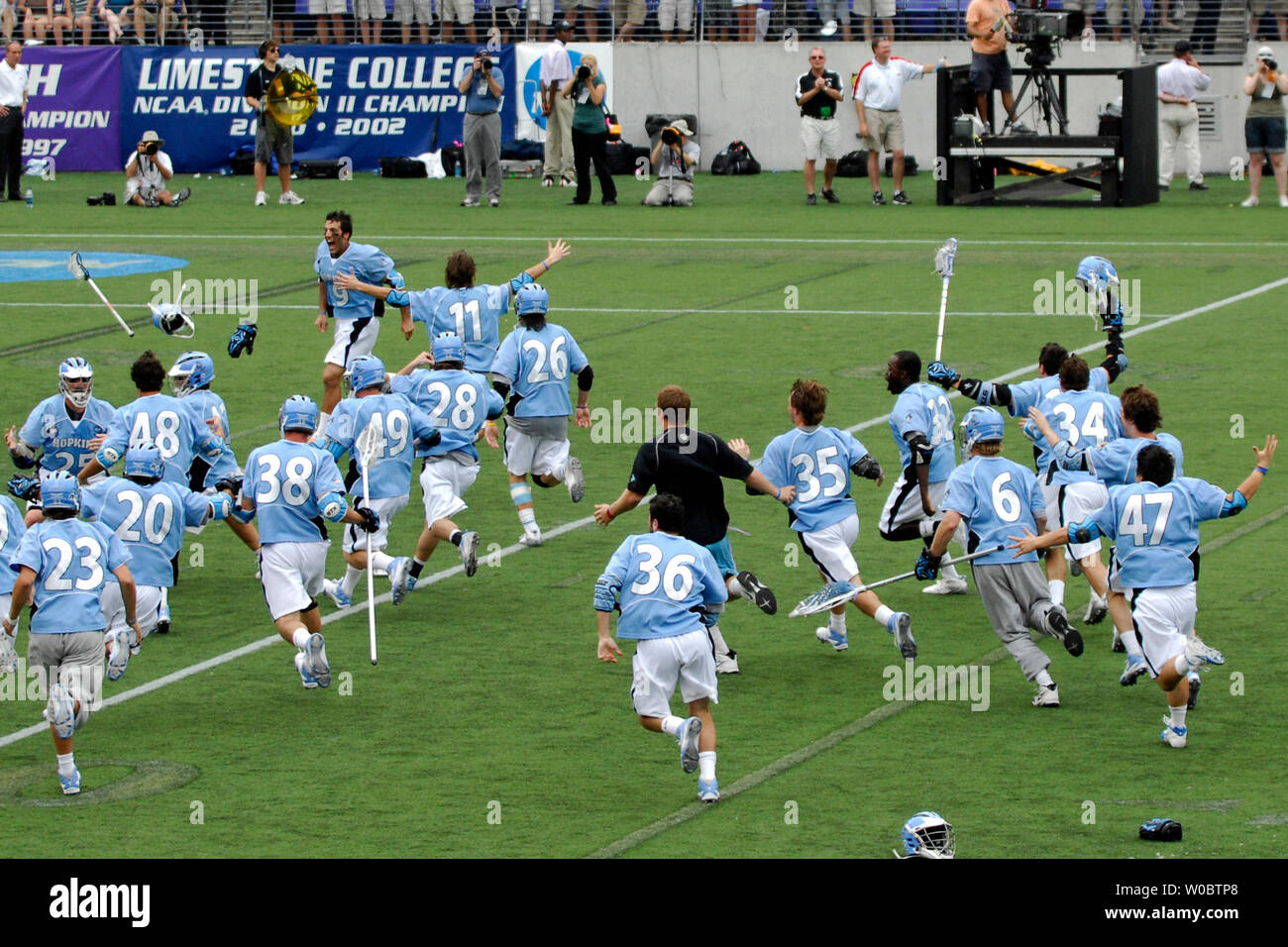 The Johns Hopkins University Blue Jays celebrate winning the NCAA Division I Lacrosse Championship at M&T Bank Stadium in Baltimore, Maryland on May 28, 2007.  Johns Hopkins defeated Duke to win the NCAA lacrosse championship 12-11.  (UPI Photo/ Mark Goldman) Stock Photo