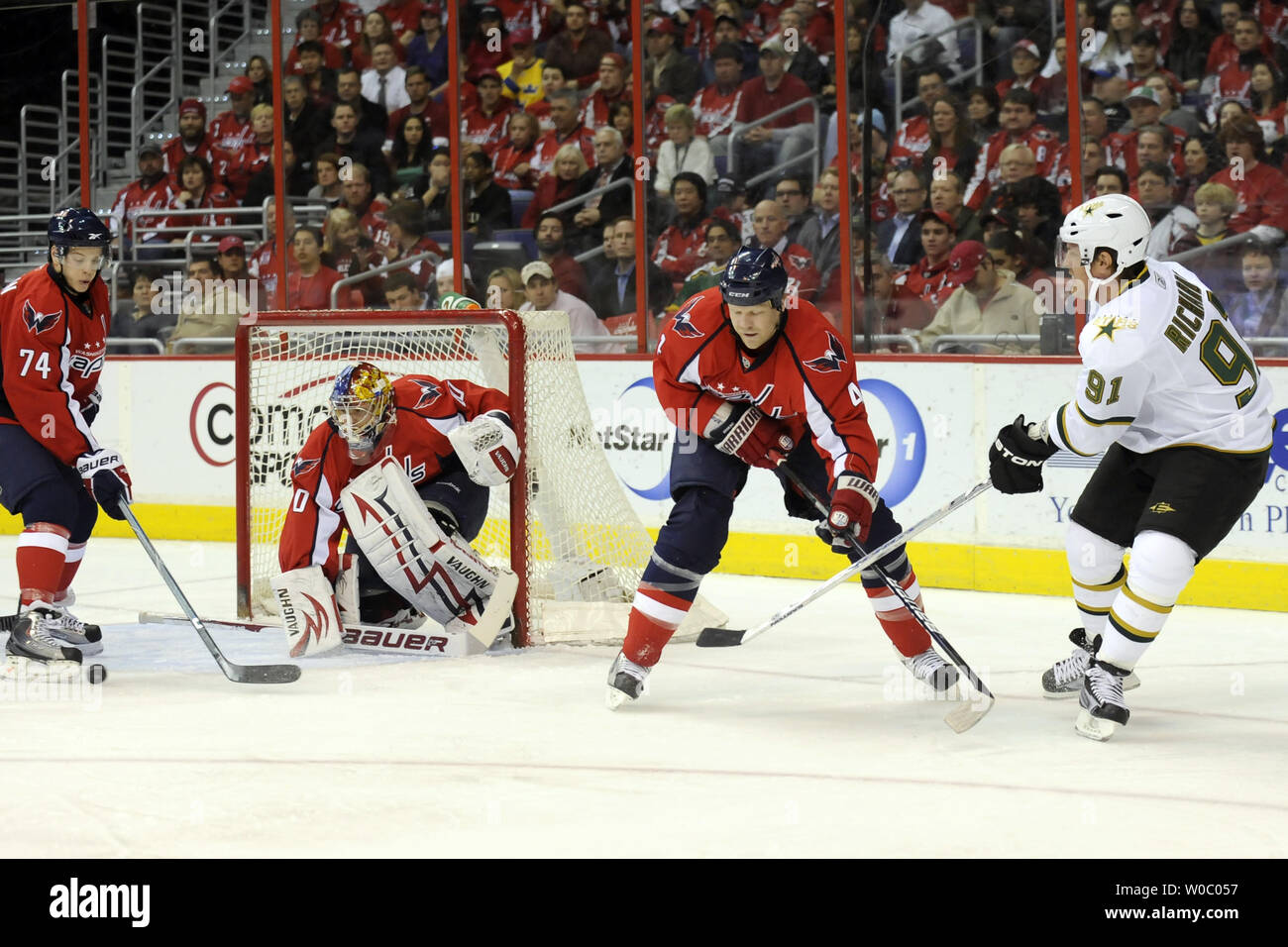 Washington Capitals goalie Semyon Varlamov (40) makes a save on a shot