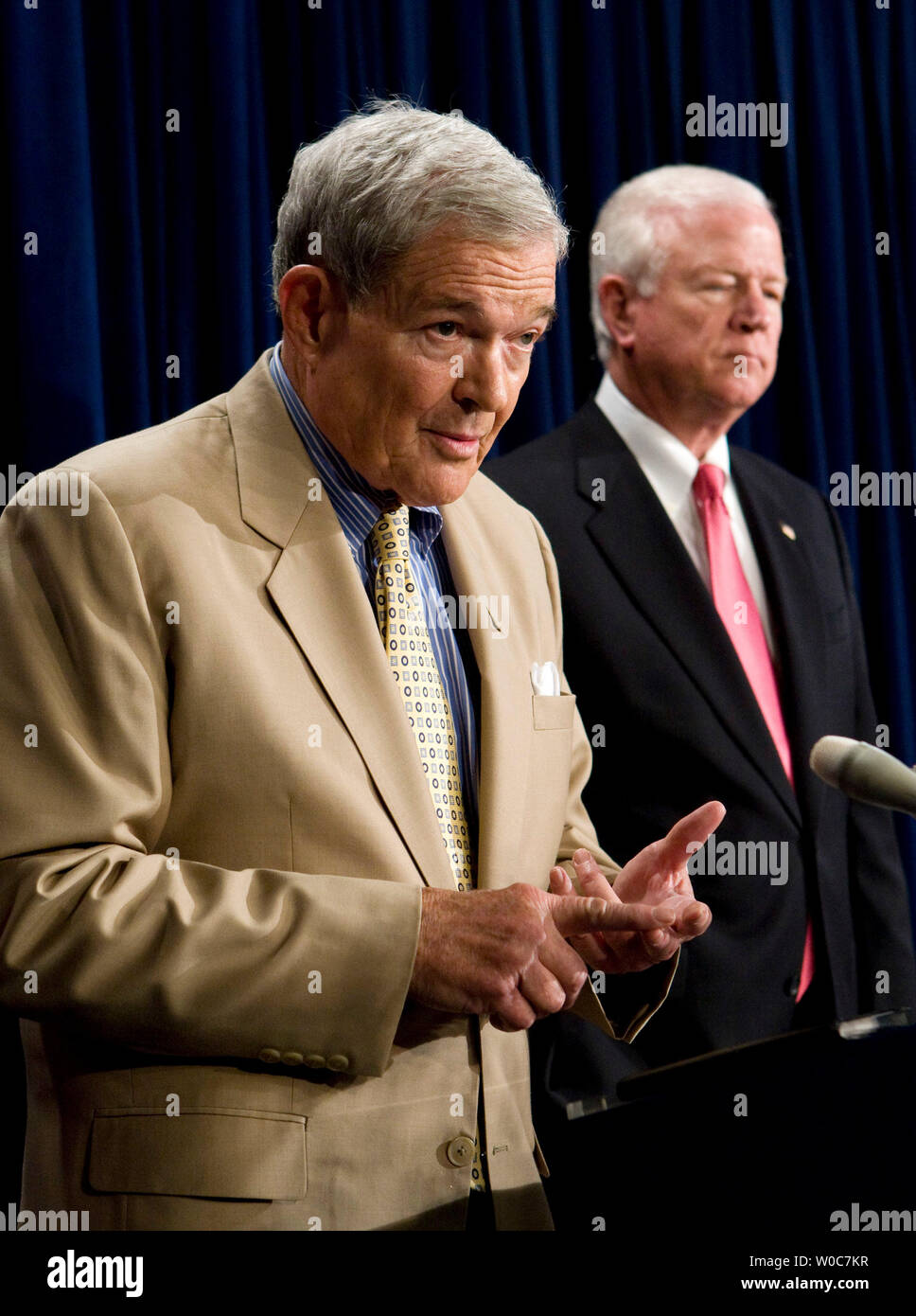 L Listens To Stock Photos L Listens To Stock Images Page 8 Alamy