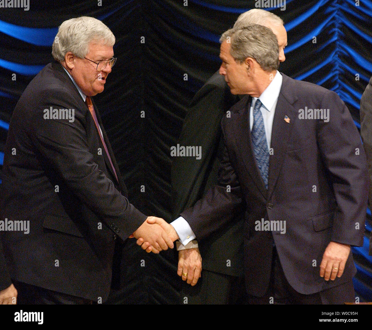 Hastert behind bush hires stock photography and images Alamy