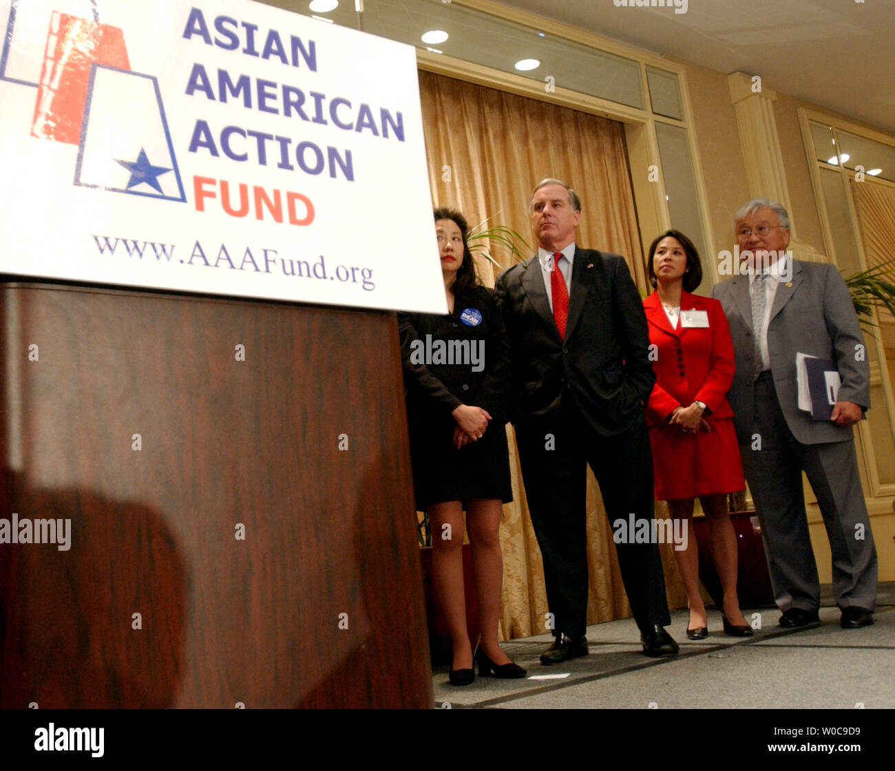 Presidential hopeful Howard Dean prior to speaking with those gathered at an Asian American Action Fund event on November 17, 2003 in Washington.  Dean was supprised by the sudden and unexpected indorcement from Congressman David Wu, D-OR.   (UPI Photo/Michael Kleinfeld) Stock Photo