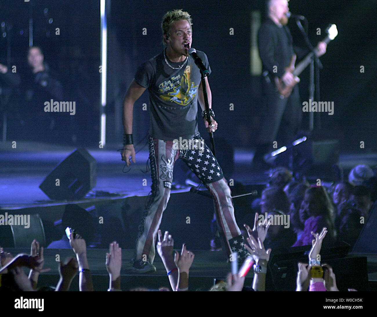 Brett Scallions's Instagram, Twitter & Facebook on IDCrawl