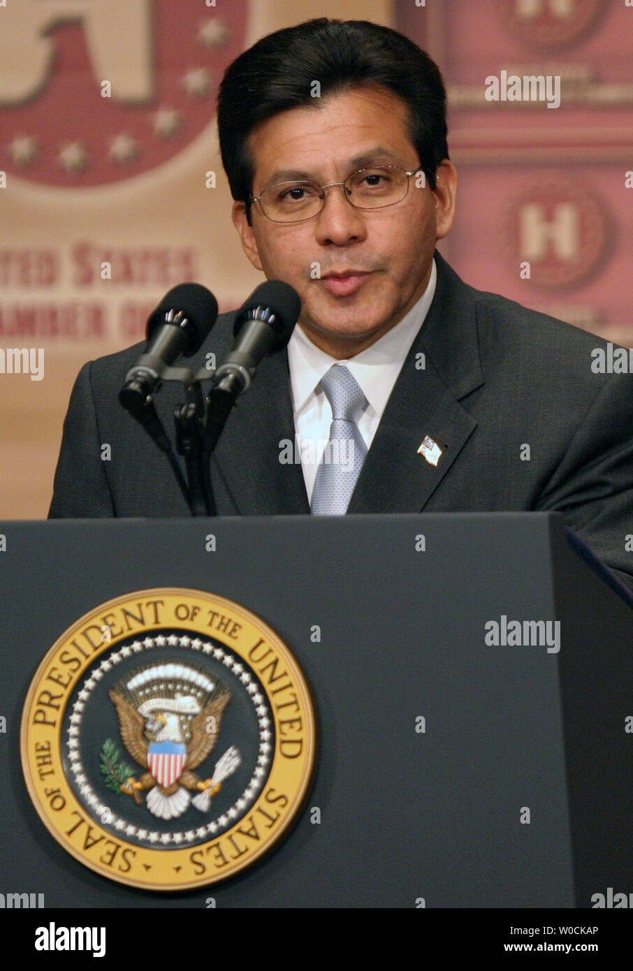 Attorney General Alberto Gonzales introduces President George W. Bush, at the Hispanic Chamber of Commerce briefing on April 20, 2005 at the Ronald Regan Building in Washington, DC. (UPI Photo/Kevin Dietsch) Stock Photo