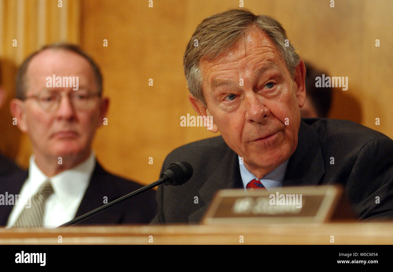 Sen. George Voinovich, R-OH, speaks as Sen. Lamar Alexander, R-TN, listens during a Senate Foreign Relations Committee meeting to vote on the nomination of John Bolton to be the U.S. ambassador to the U.N. on May 12, 2005, on Capitol Hill in Washington. Voinovich continues to oppose the nomination despite pressure from his party to support the President's choice.     (UPI Photo/Roger L. Wollenberg) Stock Photo