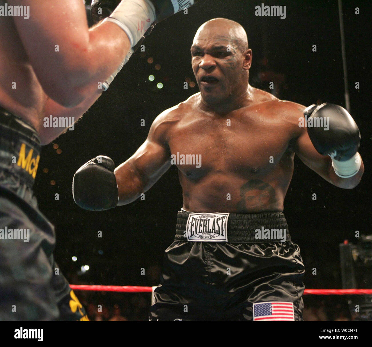 Iron mike tyson hi-res stock photography and images - Alamy