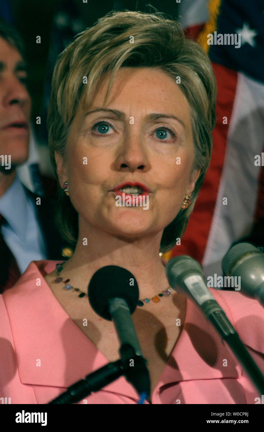 Senator Hillary Clinton (D-NY) announces the passing of the Army Relief Act which would incread the size of America’s army, on Capitol Hill in Washington, DC on July 13, 2005. (UPI Photo/Kevin Dietsch) Stock Photo