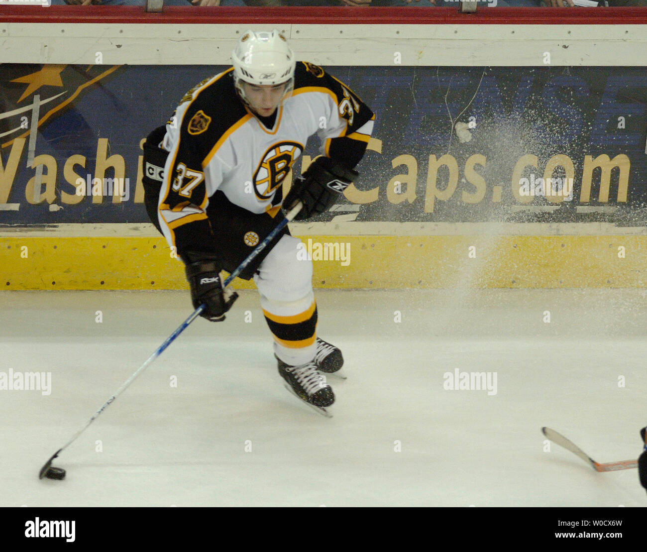 Patrice bergeron captain hi-res stock photography and images - Alamy