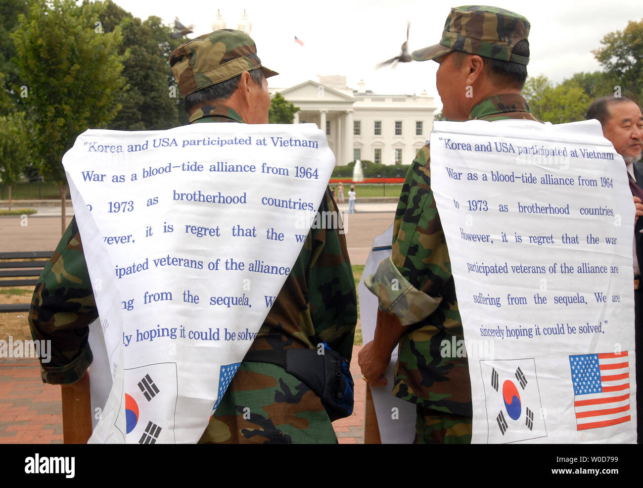 Members Of The Korean Disabled Veteran S Association For Agent Orange Hold A Vigil To Bring Public Attention To The Suffering Of Troops Who Fought Alongside U S Soldiers In Vietnam Near The White