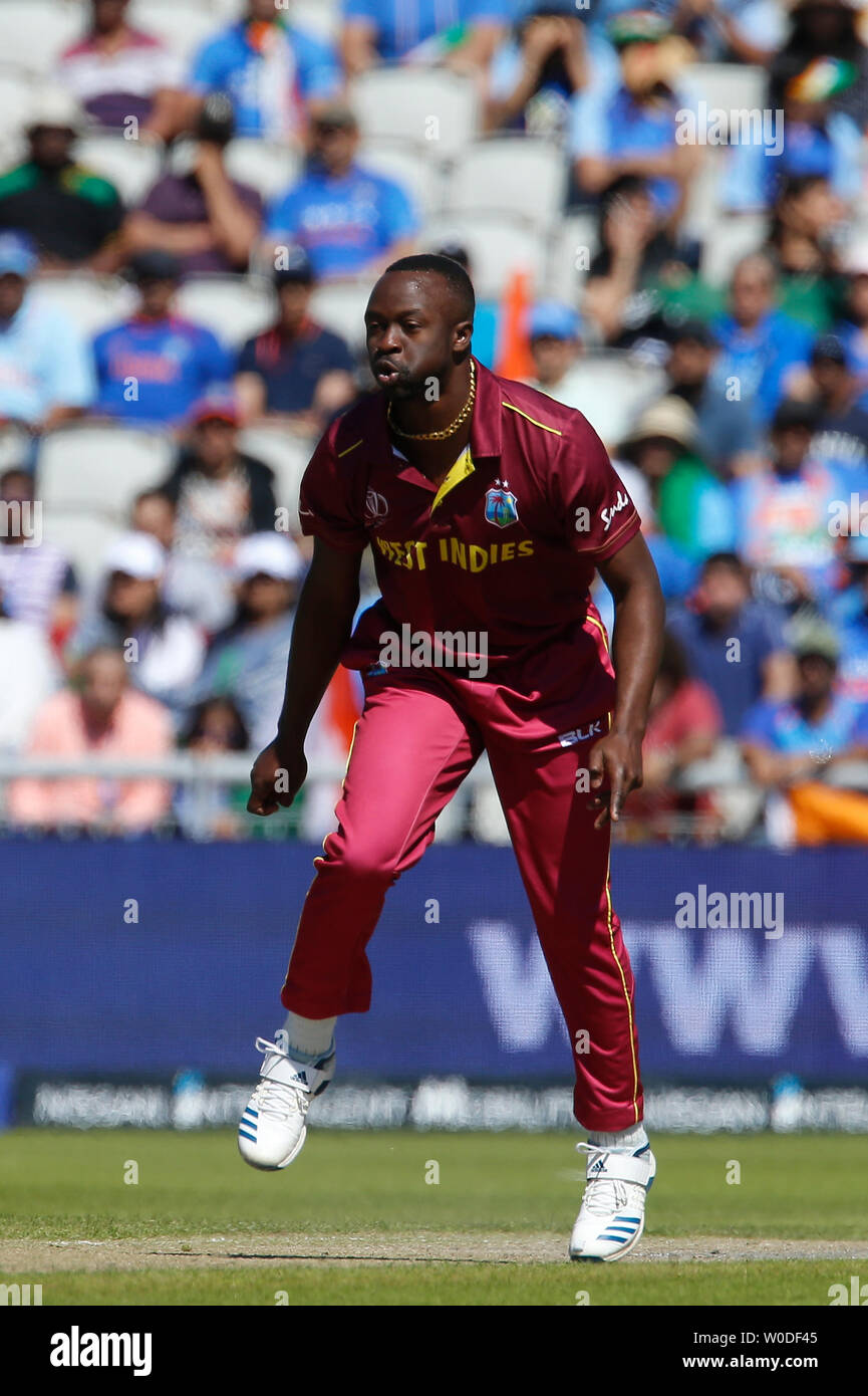 James roach hires stock photography and images Alamy