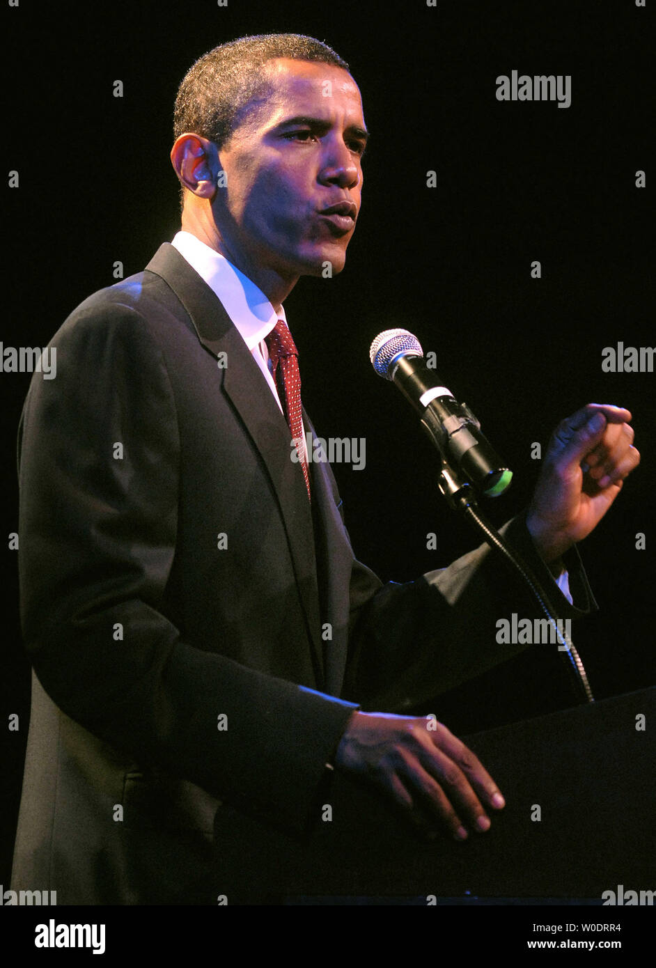 Presidential hopeful Sen. Barack Obama (D-IL) delivers remarks at The Town Hall Educational Arts and Recreational Campus community center in Washington on July 18, 2007. Obama said if elected President he would vow to strengthen welfare and health care services. (UPI Photo/Kevin Dietsch) Stock Photo