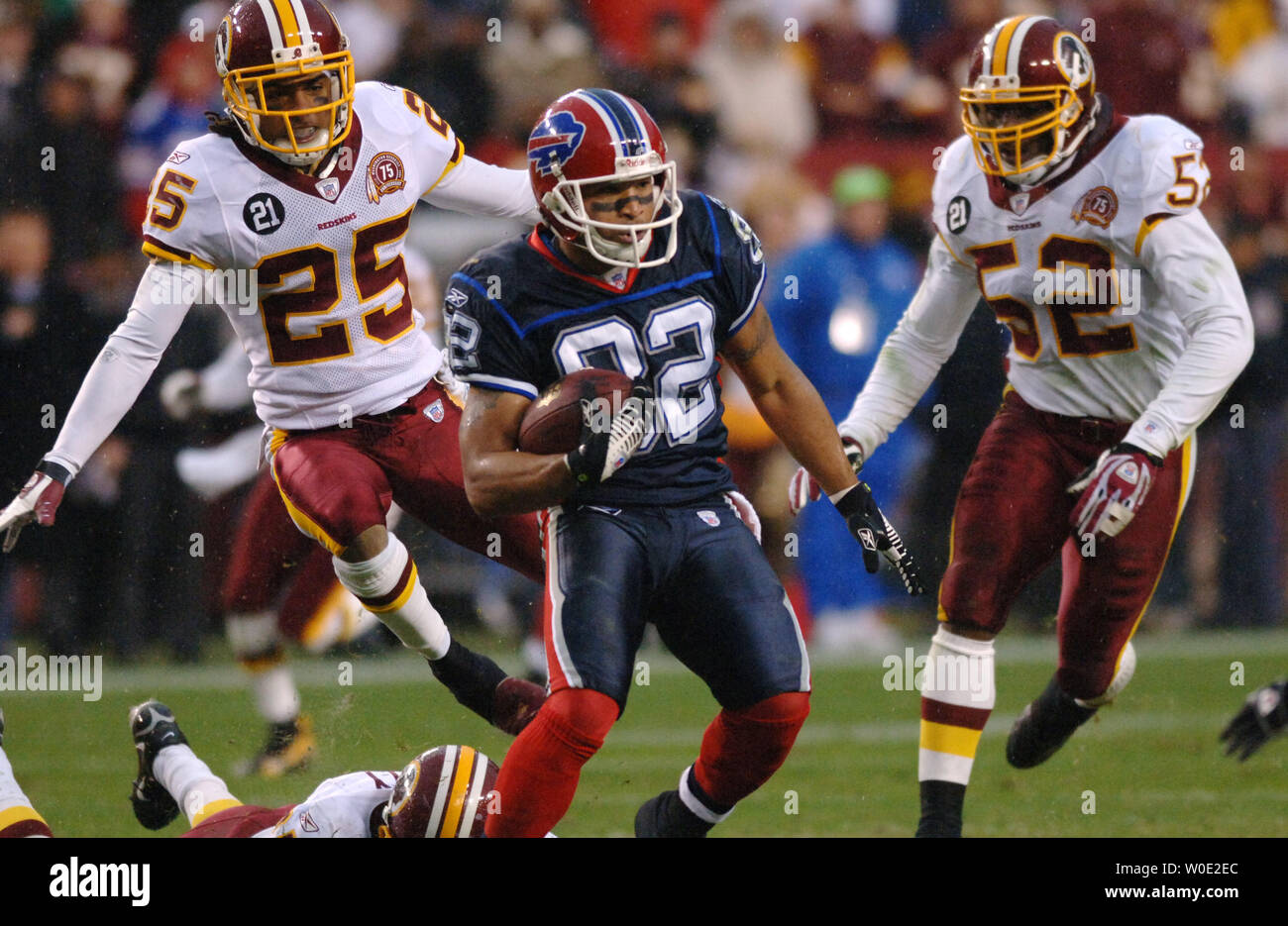 Oakland, California, USA. 23rd Oct, 2005. Buffalo Bills tight end Mark  Campbell (84) and wide receiver Josh Reed (82) celebrate touchdown on  Sunday, October 23, 2005, in Oakland, California. The Raiders defeated